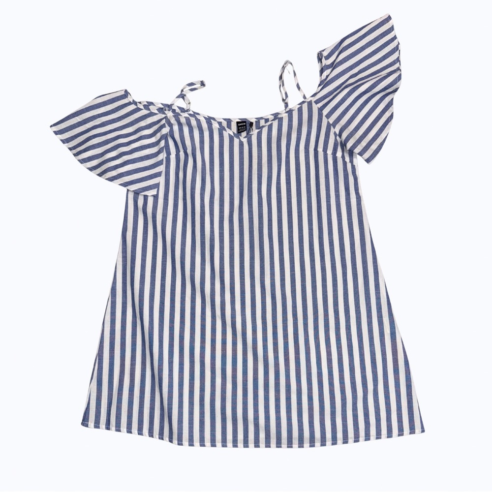 5️⃣SHEIN Navy and White Striped Cold Shoulder Dress - Picture 7 of 8